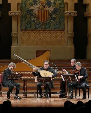 Live concert by Mocedades