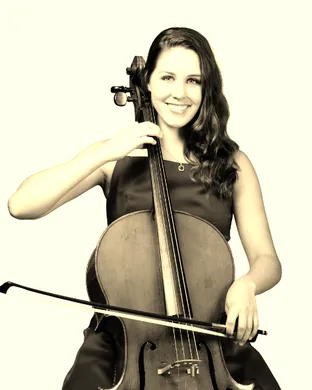 Live concert by Chelo