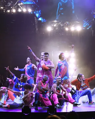 Cirque du Soleil - Mad Apple