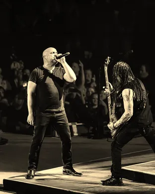 Live concert by Disturbed, Daughtry & Nothing More