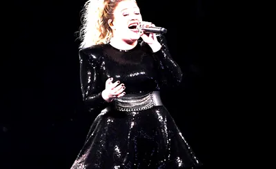 Kelly Clarkson