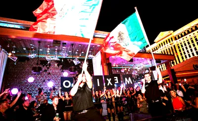 Latin Sundays: Deseo