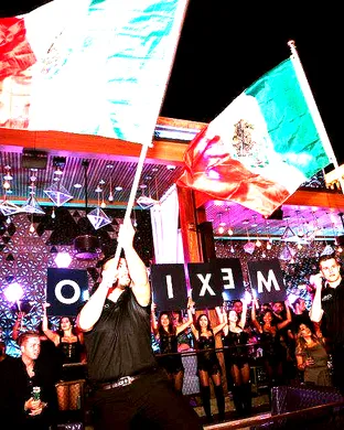 Latin Sundays: Deseo Las Vegas