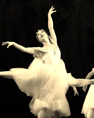 Les Ballets Trockadero De Monte Carlo theatre performance